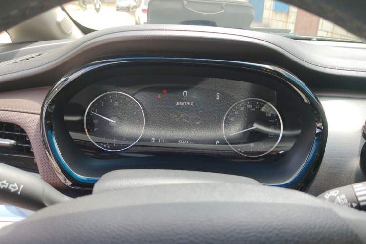 Used Buick GL8 2021 Land Cruiser Executive Class 652T Luxury Model Instrument Cluster