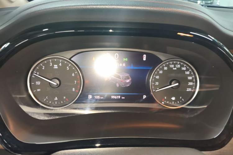 Used Buick GL8 2021 Land Cruiser Executive Class 652T Luxury Edition with Welfare Features Instrument Cluster
