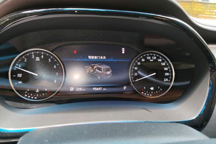 Used Buick GL8 2021 Land Cruiser Executive Class 652T Comfort Model Instrument Cluster