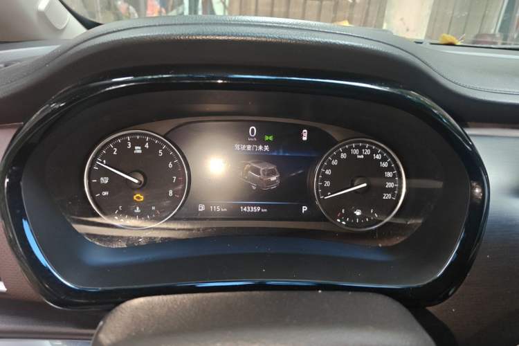 Used Buick GL8 2021 Land Cruiser Executive Class 652T Luxury Model Instrument Cluster