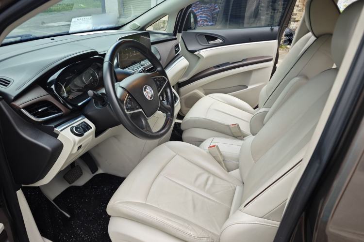Used Buick GL8 2021 Land Cruiser Executive Class 652T Luxury Model Interior 11