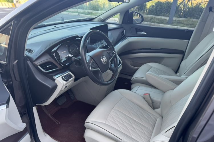 Used Buick GL8 2021 Land Cruiser Executive Class 652T Smart Luxury Model Interior 2