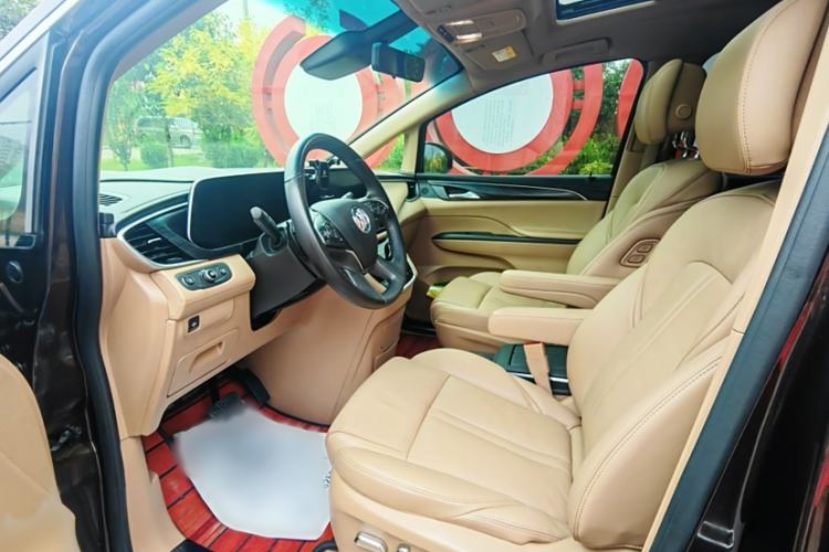 Used Buick GL8 2021 ES Land Cruiser 653T Luxury Edition Interior 2
