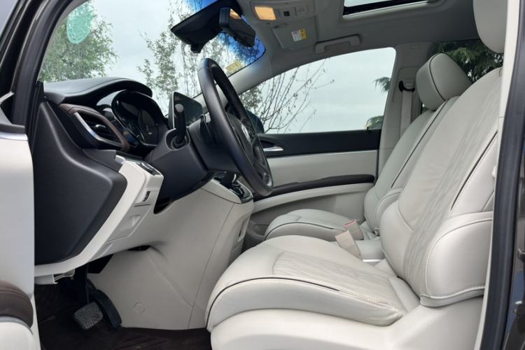 Used Buick GL8 2021 Land Cruiser Executive Class 652T Smart Luxury Model Interior 2