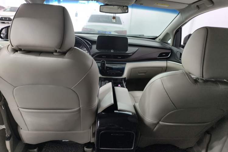 Used Buick GL8 2021 Land Cruiser Executive Class 652T Luxury Model Interior 3