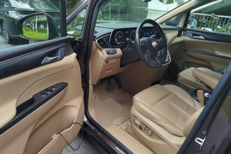 Used Buick GL8 2021 ES Landtrek 653T Luxury Model Interior 3