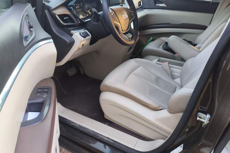 Used Buick GL8 2021 Land Cruiser Executive Class 652T Comfort Model Interior 3