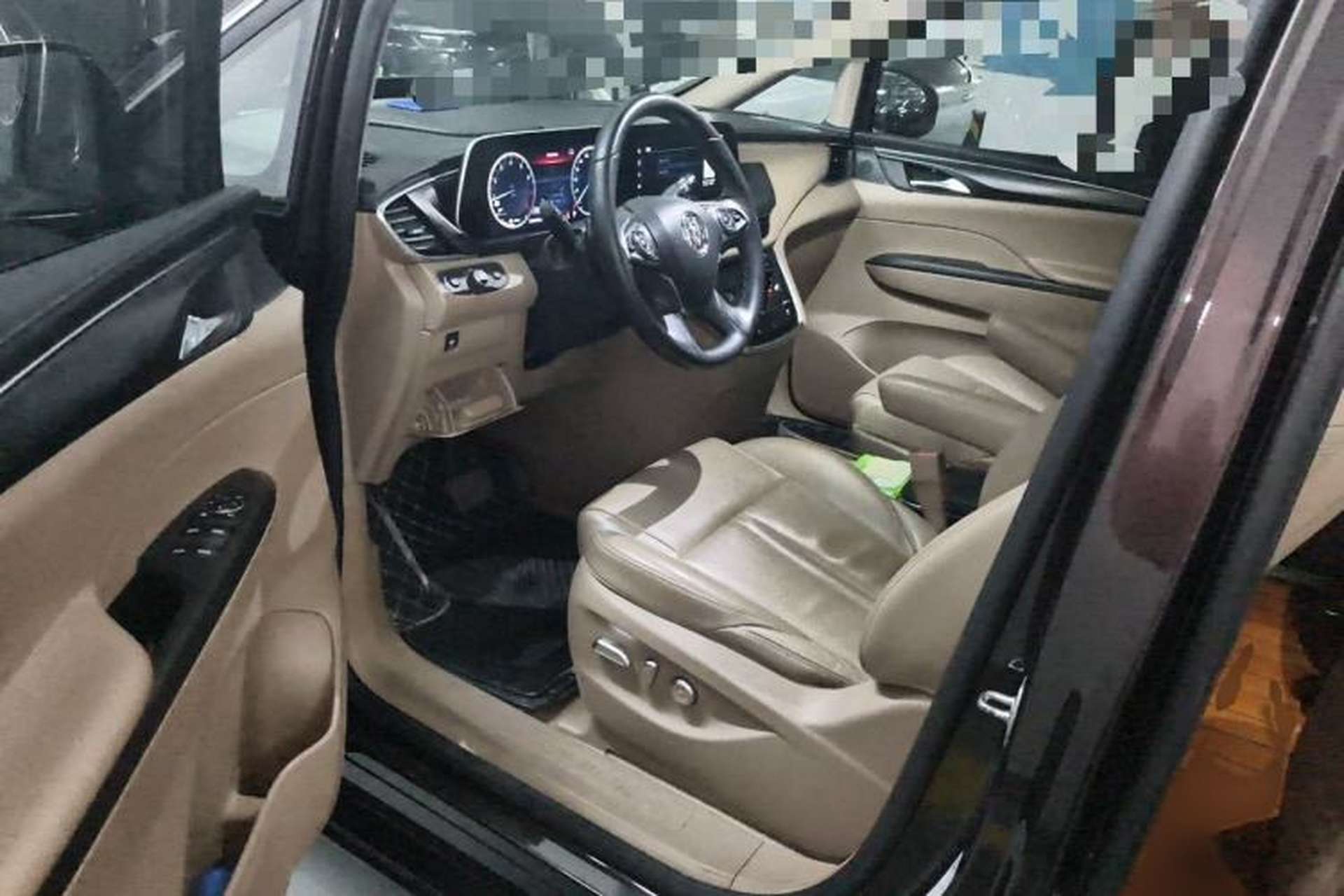Used Buick GL8 2021 ES Landtrek 653T Luxury Model Interior 3