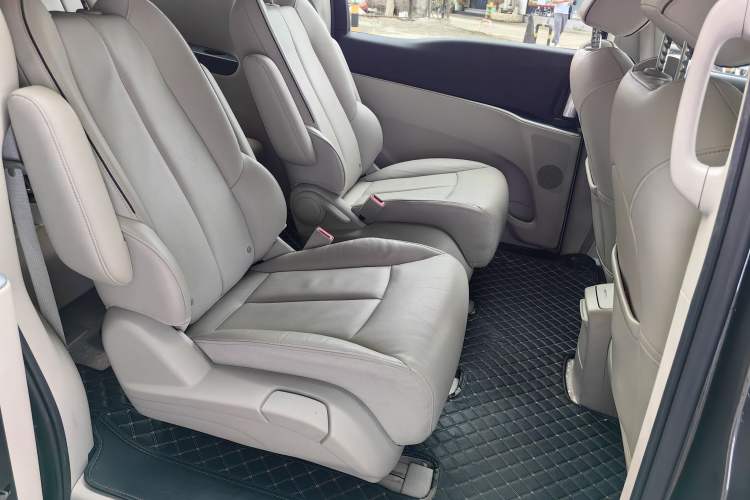 Used Buick GL8 2021 Land Cruiser Executive 652T Premium Model Interior 3