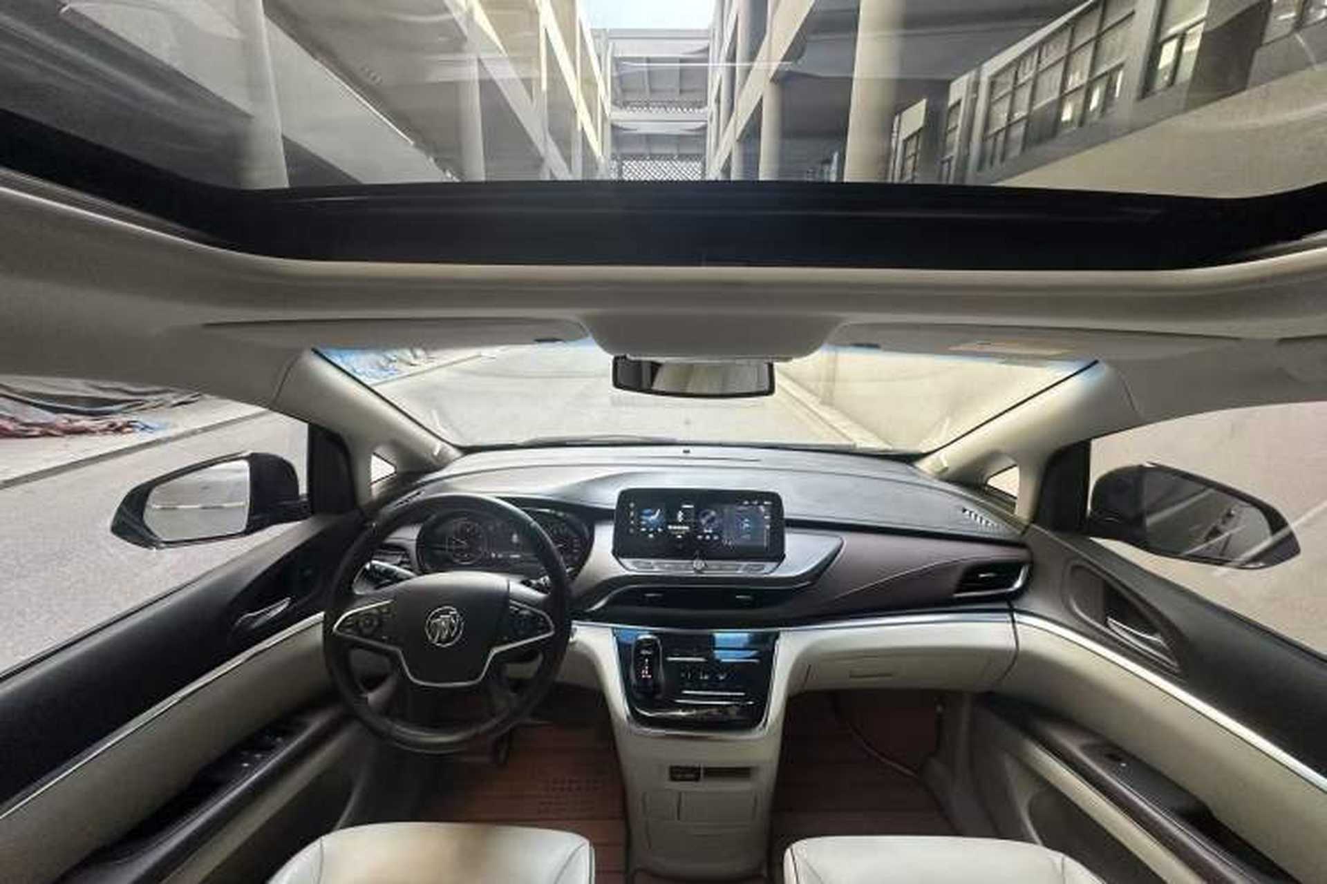 Used Buick GL8 2021 Land Cruiser Executive Class 652T Luxury Model Interior 4