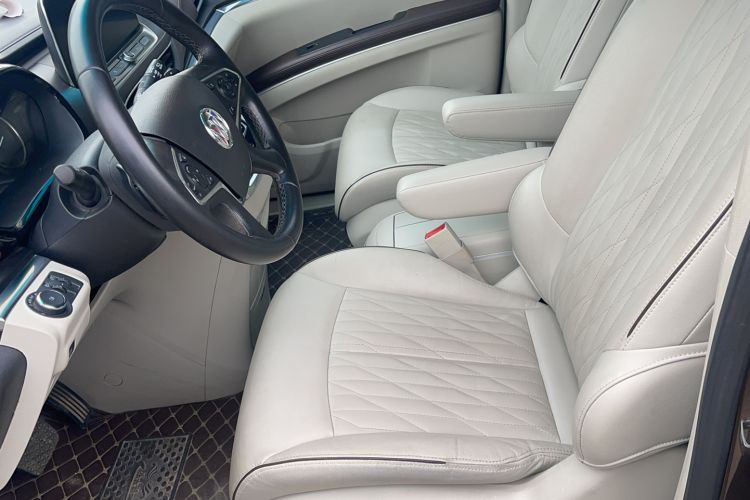 Used Buick GL8 2021 Land Cruiser Executive Class 652T Luxury Model Interior 5