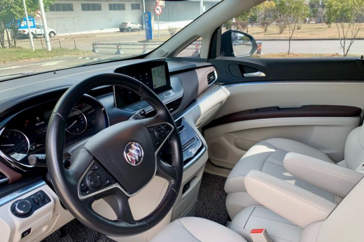 Used Buick GL8 2021 Land Cruiser Executive Class 652T Luxury Model Interior 6