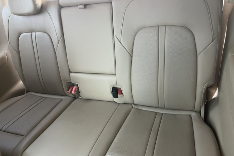 Used Buick GL8 2021 ES Land Cruiser 653T Flagship Model Interior 6