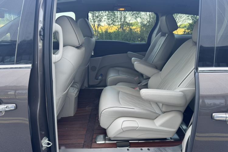 Used Buick GL8 2021 Land Cruiser Executive Class 652T Smart Luxury Model Interior 7