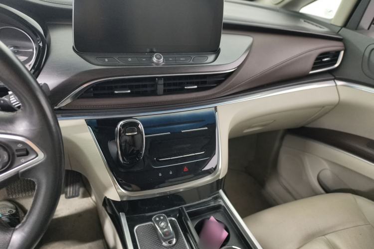 Used Buick GL8 2021 Land Cruiser Executive Class 652T Luxury Model Interior 7