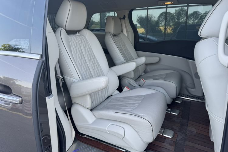 Used Buick GL8 2021 Land Cruiser Executive Class 652T Smart Luxury Model Interior 9
