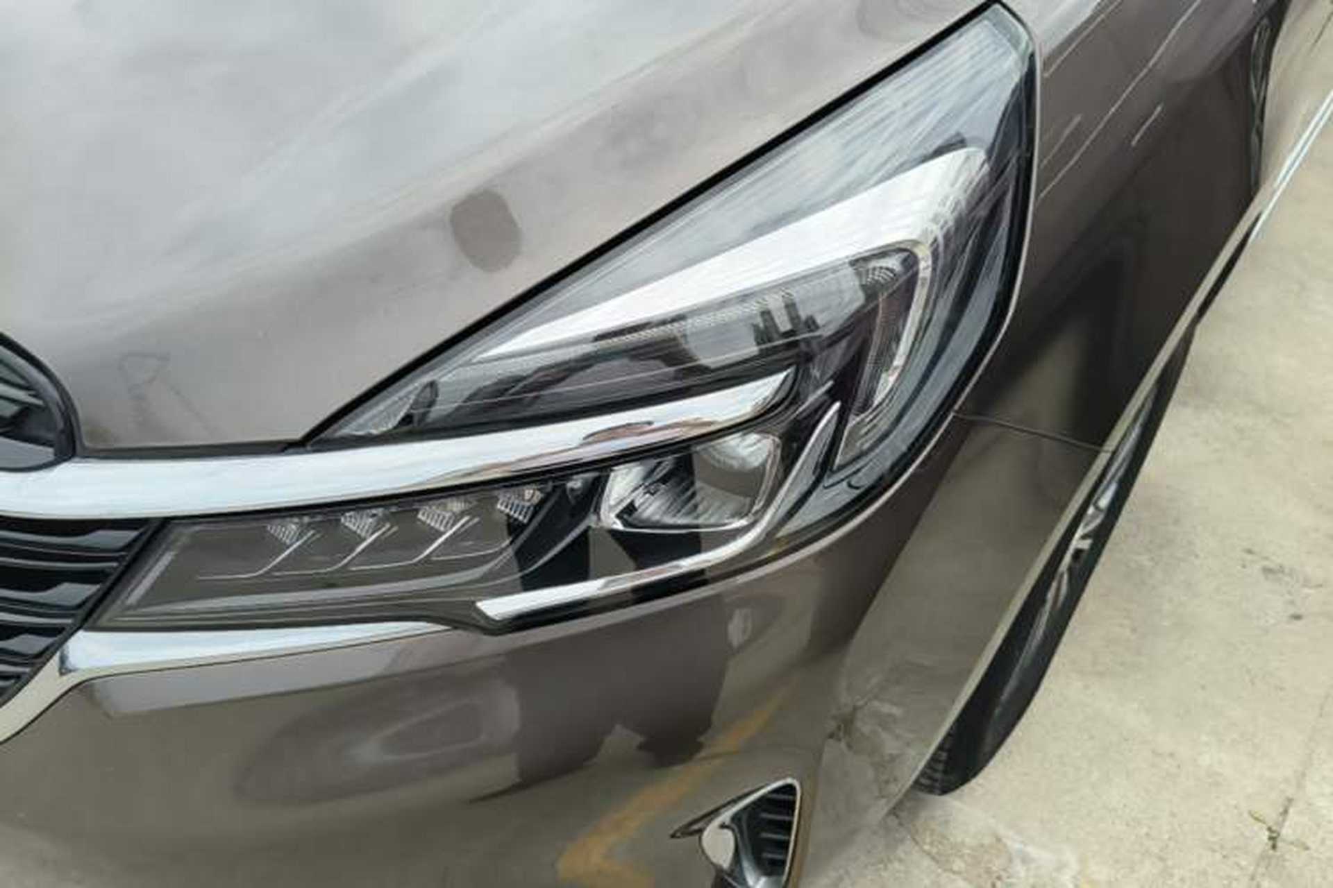Used Buick GL8 2021 Land Cruiser Executive Class 652T Luxury Model Left Front Headlight