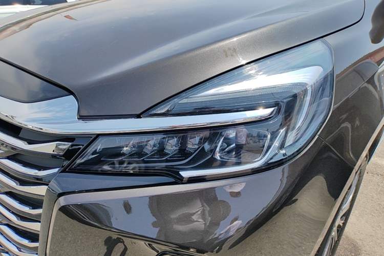 Used Buick GL8 2021 Land Cruiser Executive Class 652T Luxury Model Left Front Headlight