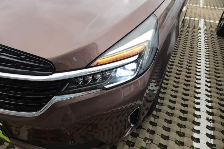 Used Buick GL8 2021 Land Cruiser Executive Class 652T Comfort Model Left Front Headlight