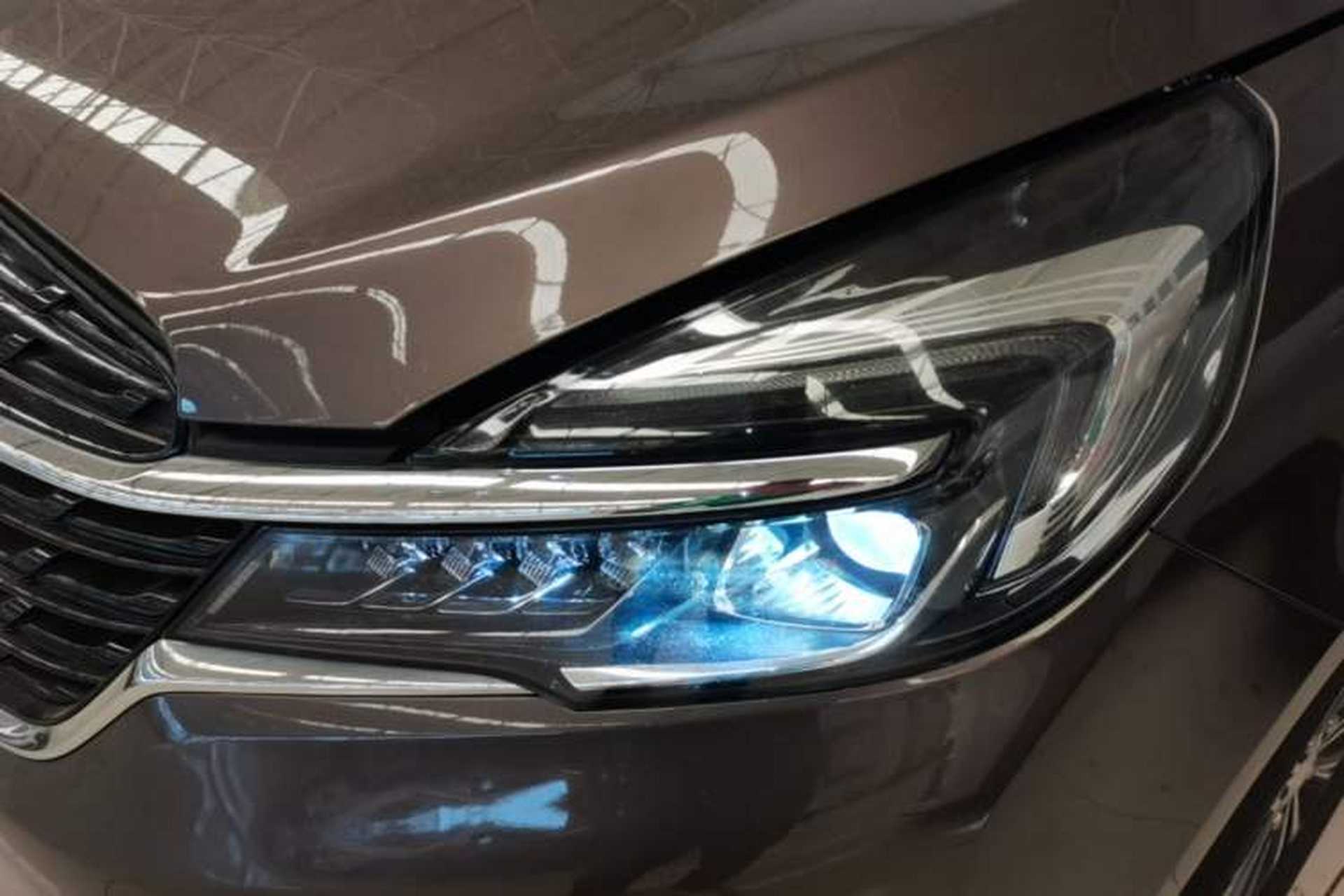 Used Buick GL8 2021 Land Cruiser Executive Class 652T Luxury Model Left Front Headlight