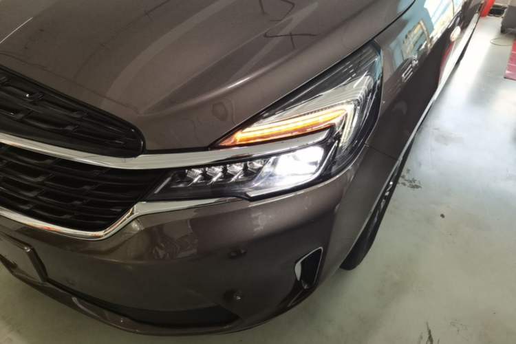 Used Buick GL8 2021 Land Cruiser Executive 652T Premium Model Left Front Headlight