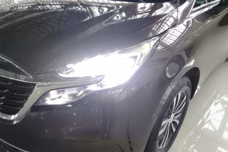 Used Buick GL8 2021 ES Land Cruiser 653T Luxury Edition Left Front Headlight