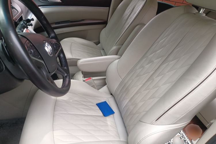 Used Buick GL8 2021 Land Cruiser Executive Class 652T Luxury Model Left Front Seat