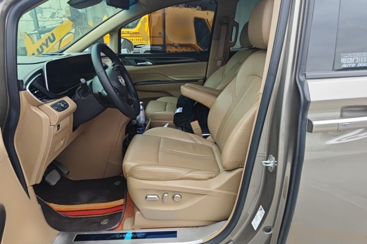 Used Buick GL8 2021 ES Landtrek 653T Luxury Model Left Front Seat