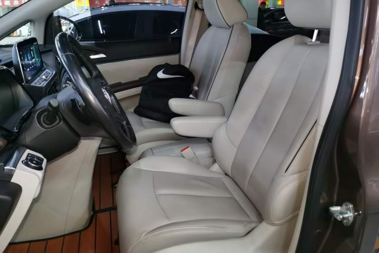 Used Buick GL8 2021 Land Cruiser Executive Class 652T Luxury Model Left Front Seat