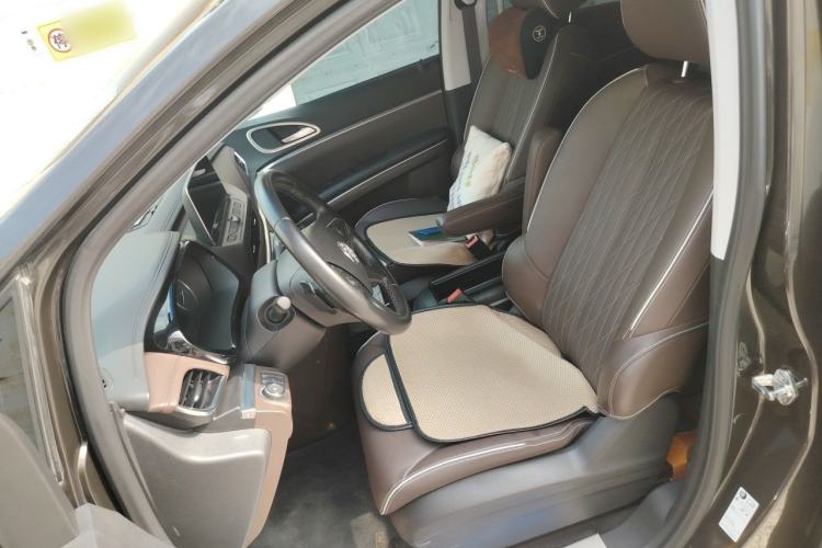 Used Buick GL8 2021 Land Cruiser Executive Class 652T Luxury Model Left Front Seat