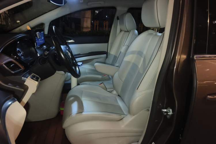 Used Buick GL8 2021 Land Cruiser Executive Class 652T Luxury Model Left Front Seat