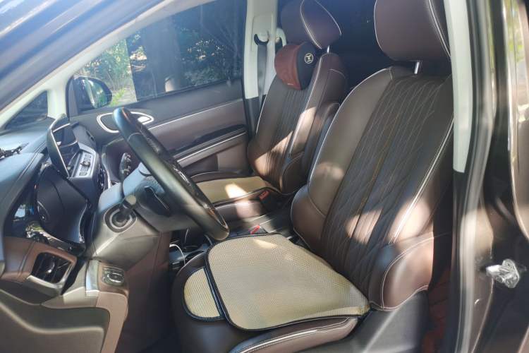 Used Buick GL8 2021 Land Cruiser Executive Class 652T Luxury Model Left Front Seat