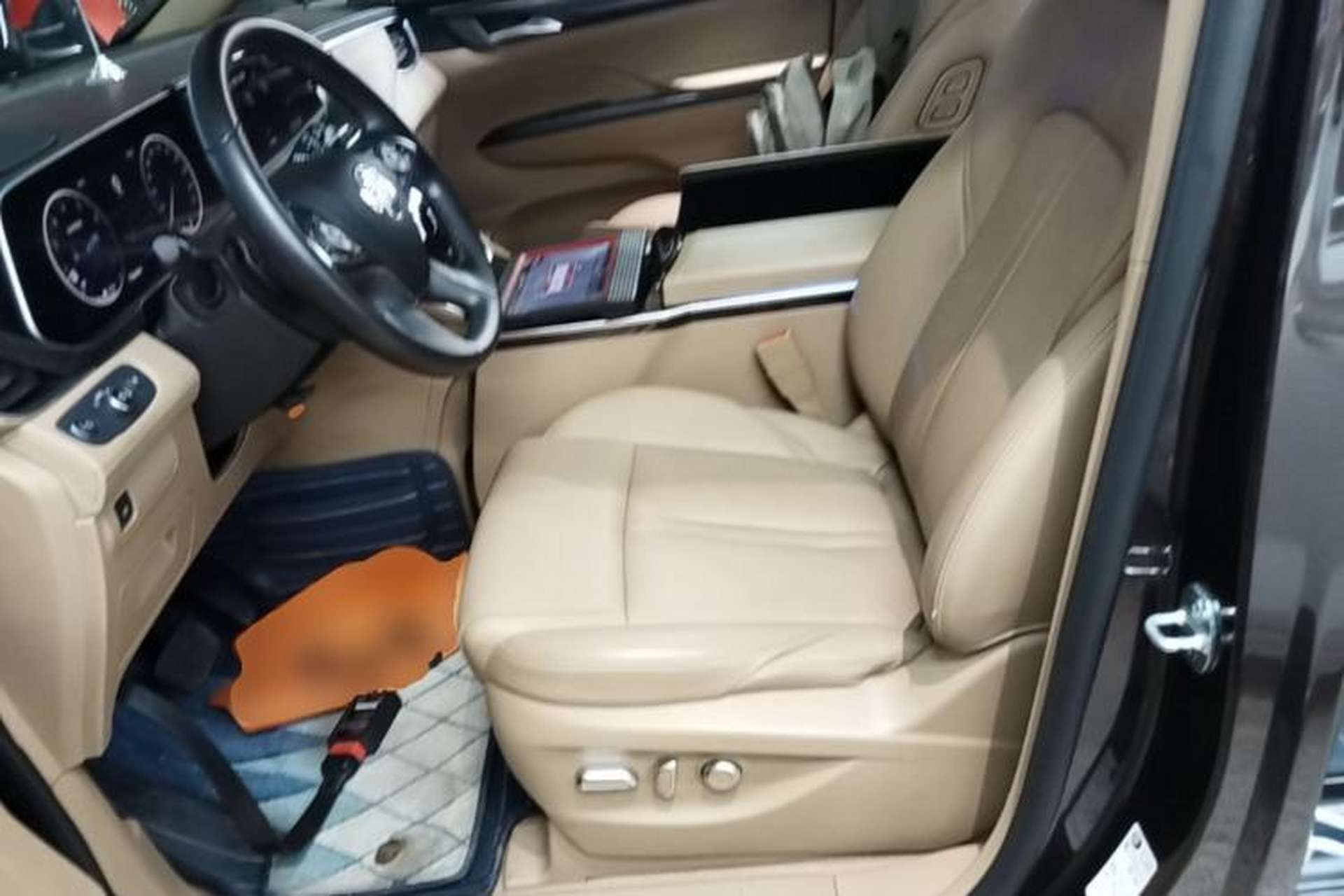 Used Buick GL8 2021 ES Land Cruiser 653T Luxury Edition Left Front Seat