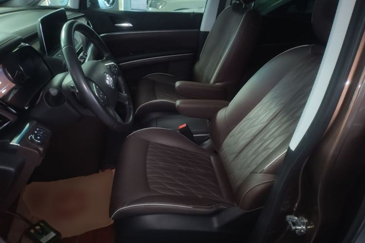 Used Buick GL8 2021 Land Cruiser Executive Class 652T Luxury Model Left Front Seat