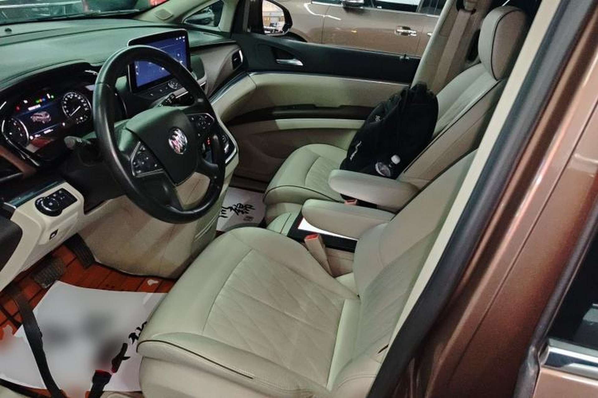 Used Buick GL8 2021 Land Cruiser Executive Class 652T Luxury Model Left Front Seat
