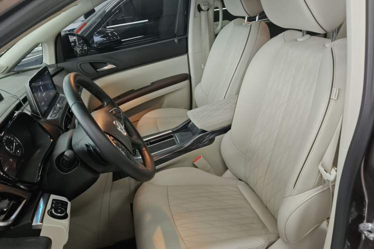 Used Buick GL8 2021 Land Cruiser Executive Class 652T Luxury Model Left Front Seat