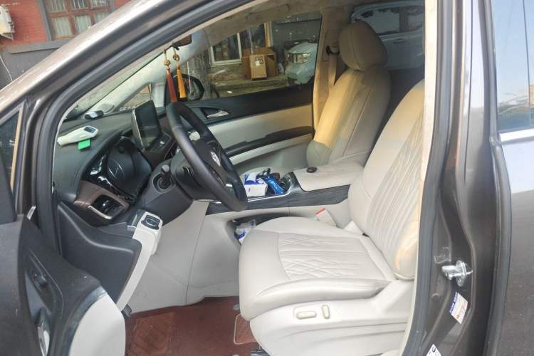 Used Buick GL8 2021 Land Cruiser Executive Class 652T Comfort Model Left Front Seat