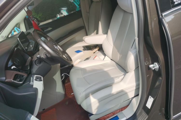 Used Buick GL8 2021 Land Cruiser Executive Class 652T Smart Luxury Model Left Front Seat