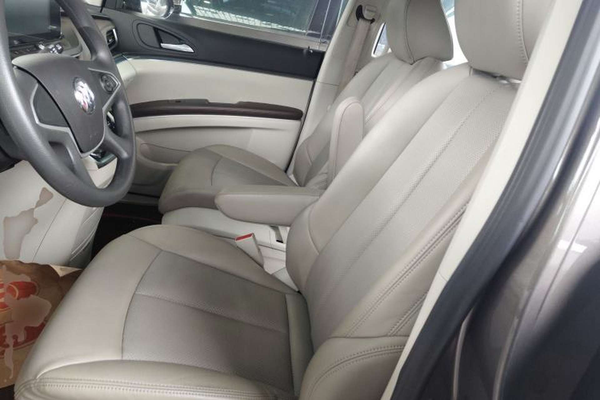 Used Buick GL8 2021 Land Cruiser Executive Class 652T Comfort Model Left Front Seat