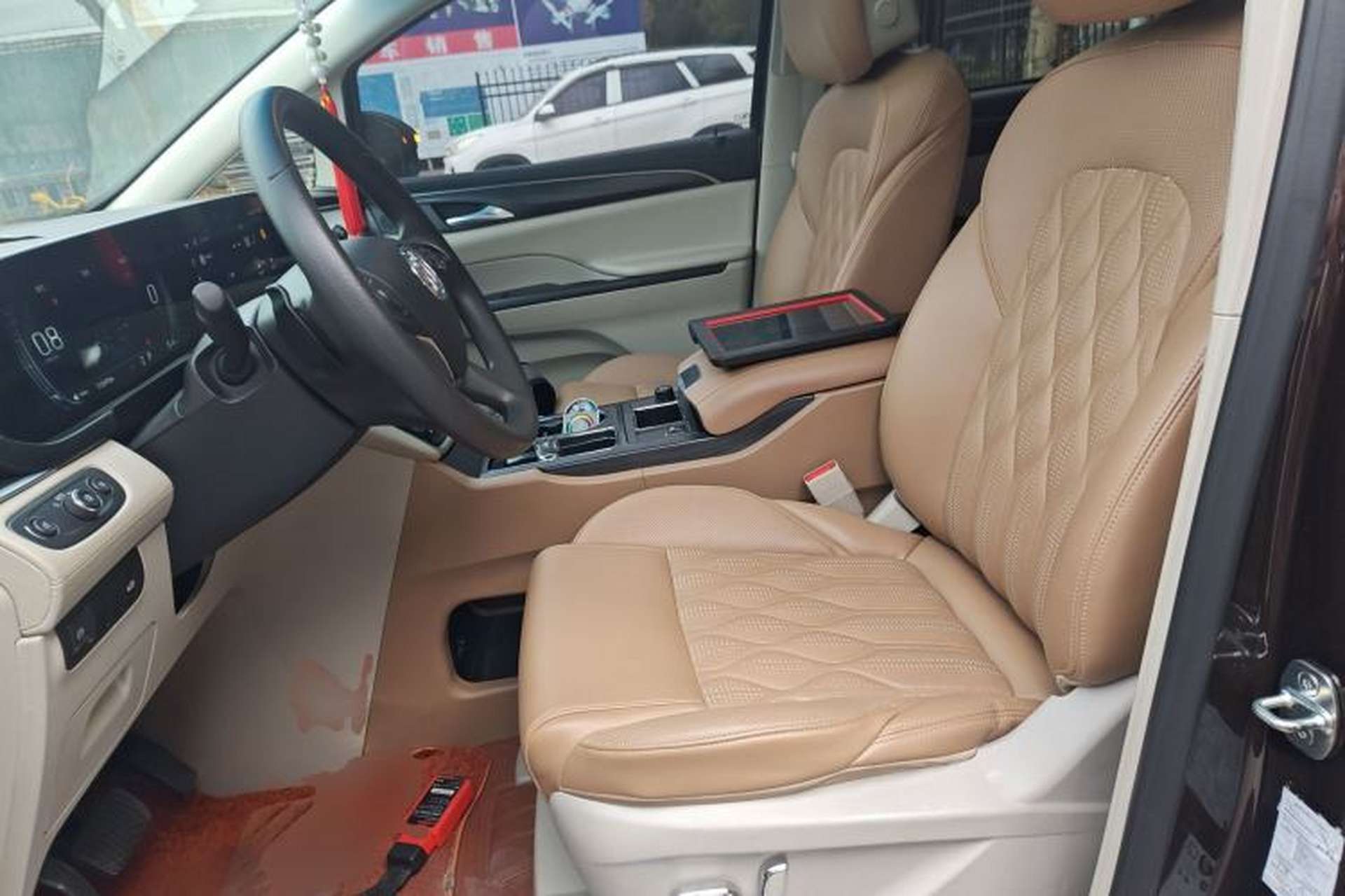Used Buick GL8 2021 ES Landtrek 653T Comfort Edition Left Front Seat