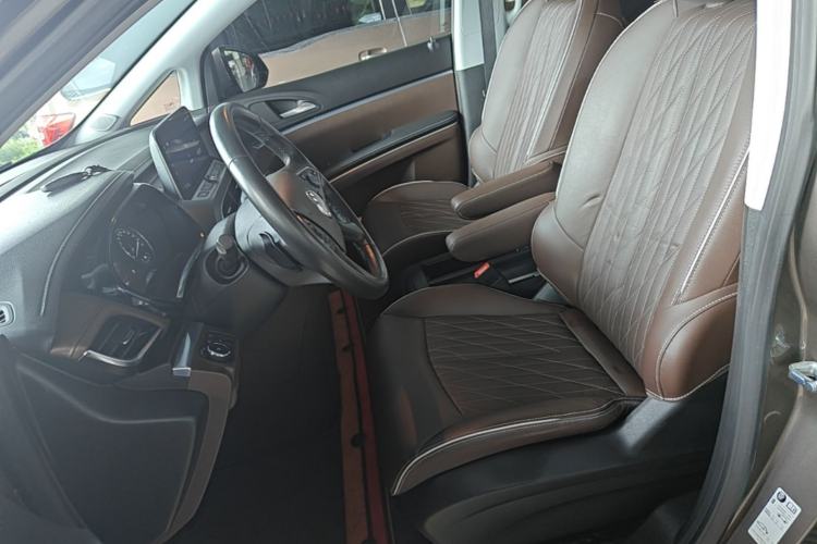 Used Buick GL8 2021 Land Cruiser Executive Class 652T Luxury Model Left Front Seat
