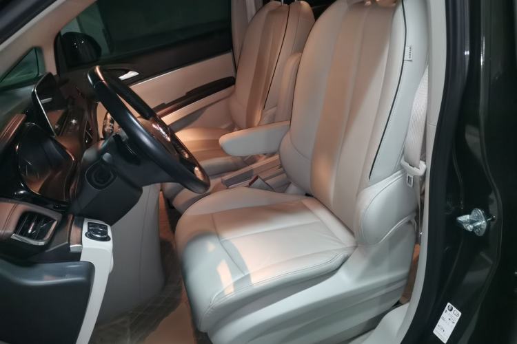 Used Buick GL8 2021 Land Cruiser Executive Class 652T Luxury Model Left Front Seat