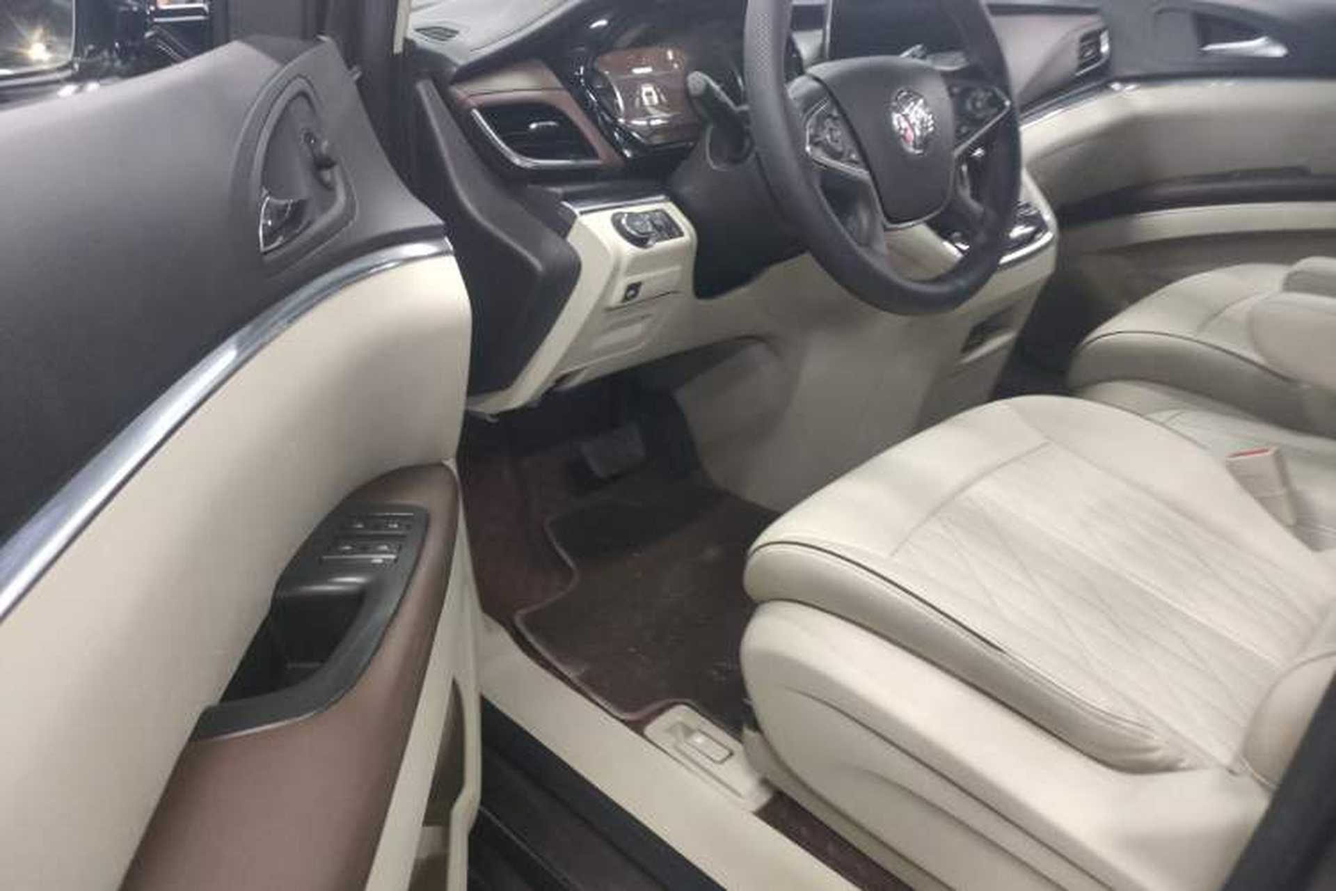 Used Buick GL8 2021 Land Cruiser Executive Class 652T Luxury Model Left Front Seat