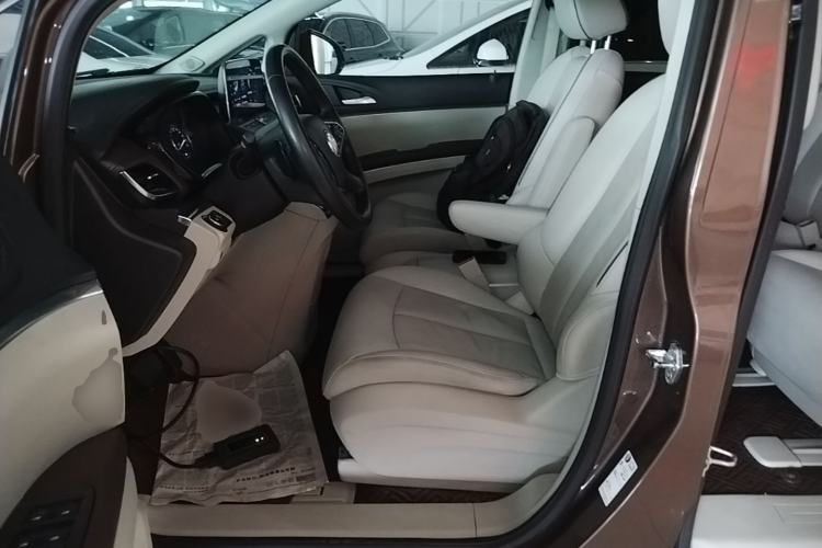 Used Buick GL8 2021 Land Cruiser Executive Class 652T Luxury Model Left Front Seat