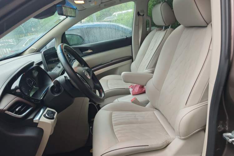 Used Buick GL8 2021 Land Cruiser Executive Class 652T Smart Luxury Model Left Front Seat