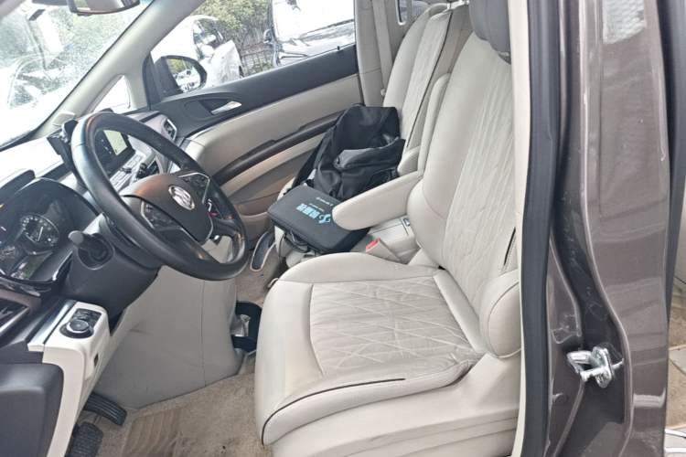 Used Buick GL8 2021 Land Cruiser Executive Class 652T Luxury Model Left Front Seat