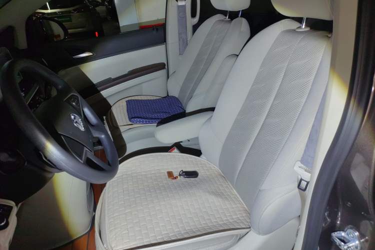 Used Buick GL8 2021 Land Cruiser Executive Class 652T Comfort Model Left Front Seat