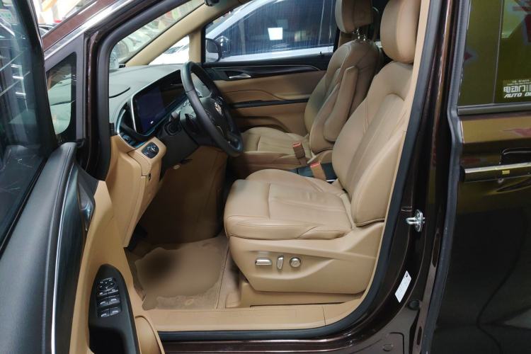 Used Buick GL8 2021 ES Landtrek 653T Luxury Model Left Front Seat