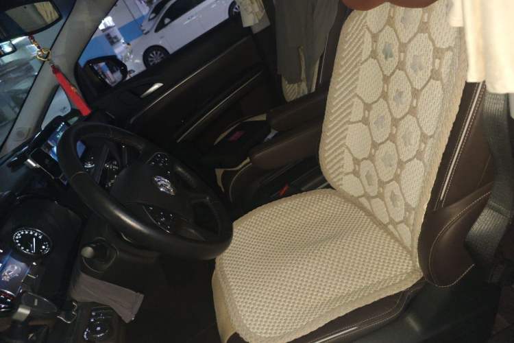 Used Buick GL8 2021 Land Cruiser Executive Class 652T Luxury Model Left Front Seat
