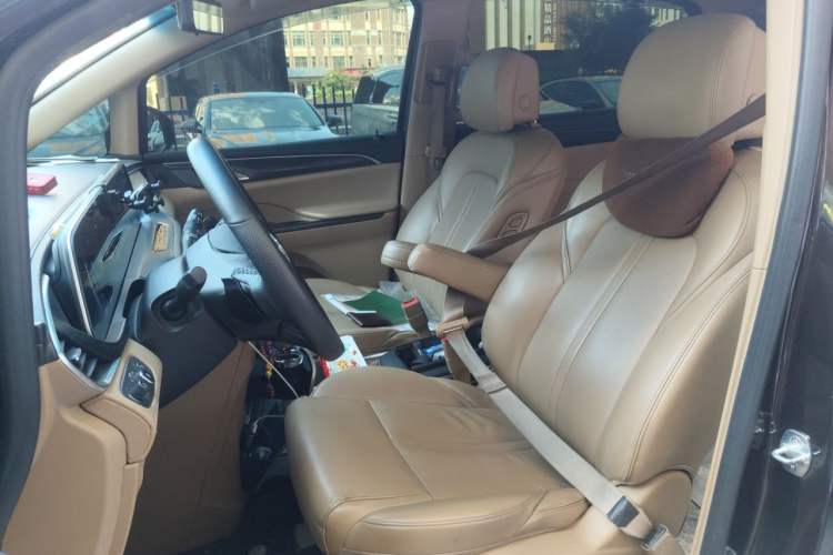 Used Buick GL8 2021 ES Land Cruiser 653T Luxury Edition Left Front Seat